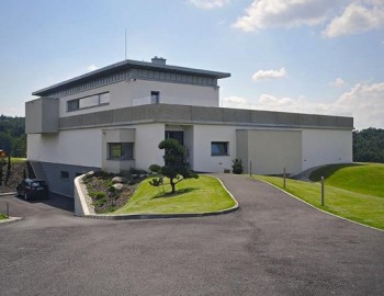 Řídicí systém luxusního rodiného domu v jižních Čechách