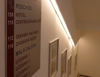 Řízení systému světel v Domu kultury AKORD Ostrava-Zábřeh, Česká republika