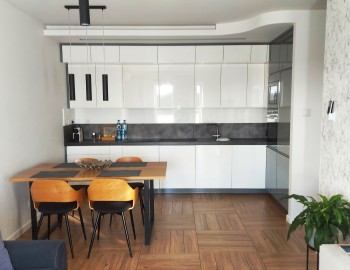 Showroom řízený Tecomat Foxtrotem - vzorové apartmány Września, Polsko