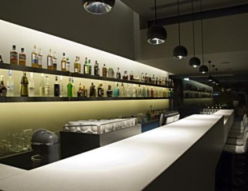 Systém řízení osvětlení a světelných scén - Cayena Restaurant, Nicosia, Kypr