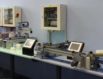 Výuková pracoviště s Foxtrotem na SŠSE, Trnková, Brno