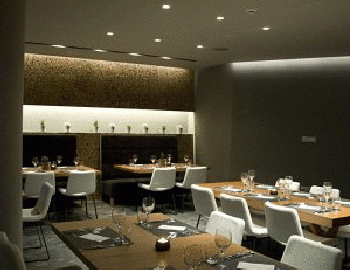 Systém řízení osvětlení a světelných scén - Cayena Restaurant, Nicosia, Kypr