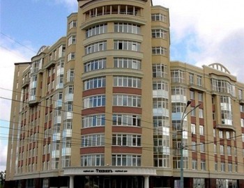 Řízení přístupu parkoviště obytného komplexu Tichin a fitness centra Wellnes - Jekatěrinburg, Rusko