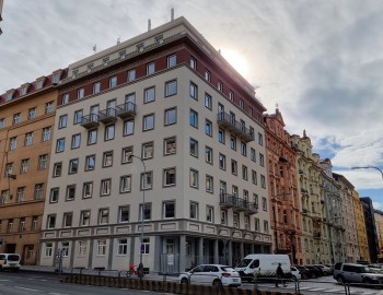 Řídící systém pro budovu Ministerstva průmyslu a obchodu - Praha