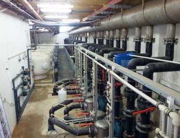 Dálkový přenos, dohled a měření bazénové technologie v areálu městského koupaliště Riviera v Brně