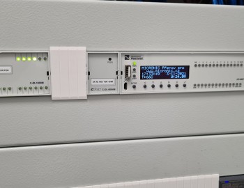 Řízení a monitoring osvětlení zákrokových sálů v Nemocnici České Budějovice