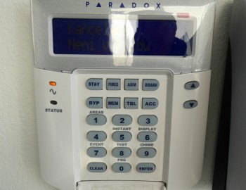 Řízení technologií administrativně-výrobní haly společnosti VIPAX – Lukov, ČR