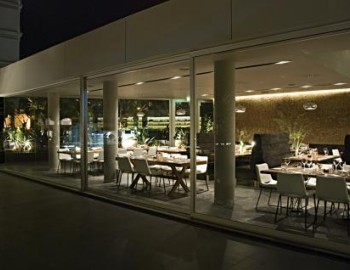 Systém řízení osvětlení a světelných scén - Cayena Restaurant, Nicosia, Kypr