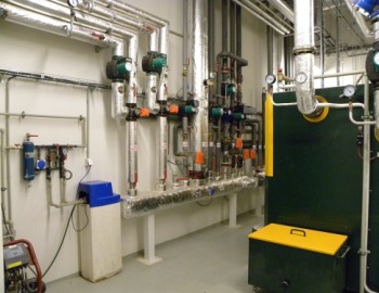 Řídicí systém pro technologie haly na výrobu nábytku firmy Jelínek