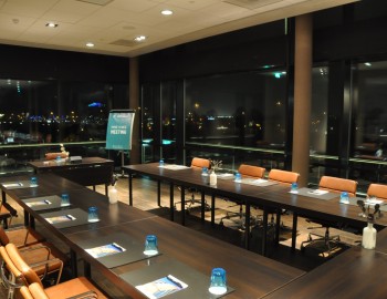 Řízení kongresového patra hotelu Van Der Valk Veenendaal, Holandsko