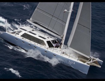Foxtrot on waves of Atlantic ocean - control of catamaran technologies - Gunboat 66 SLIM